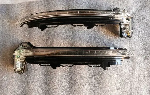 Audi TT TTS RS Mk3 8S Mirror indicator light 8S0949101A