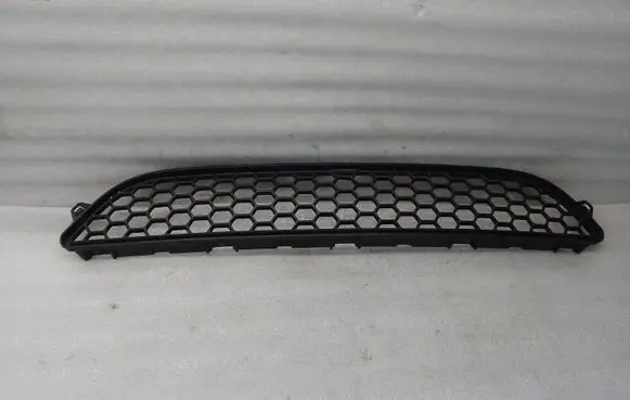 Front bumper lower grill