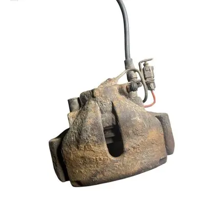 Front brake caliper