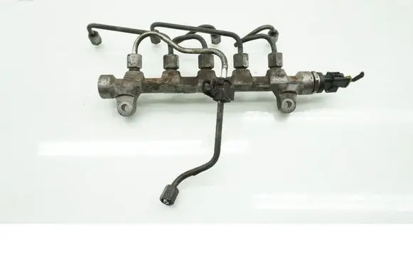 Fuel main line pipe