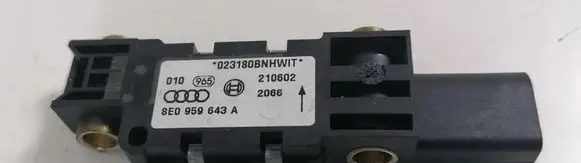 Audi A4 S4 B6 8E 8H Airbag deployment crash/impact sensor 8E0959643A