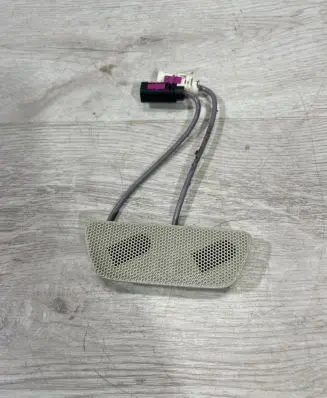 Volvo XC90 Microphone (bluetooth/phone) 39825764 P39825764 57640270