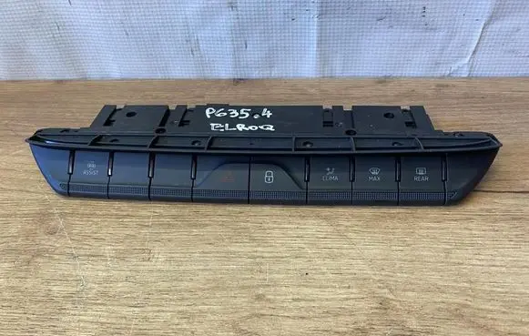 Skoda Elroq Hazard light switch 5LA925200D