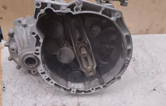 Mini One - Cooper Clubman R55 Manual 5 speed gearbox 7568721