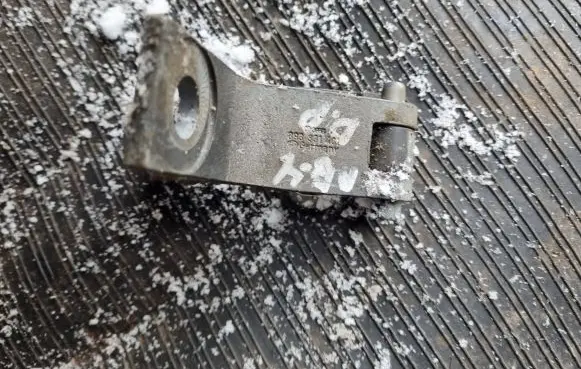 Audi 80 90 S2 B4 Front door upper hinge 893831461