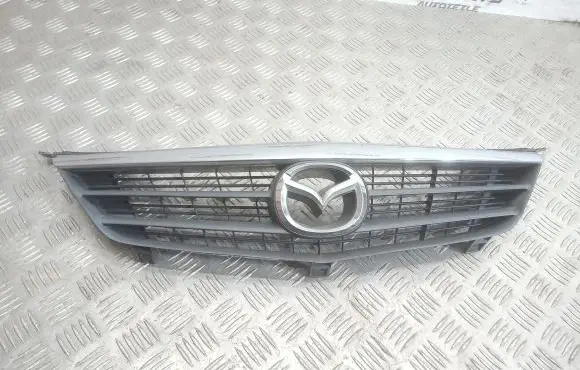 Front bumper upper radiator grill
