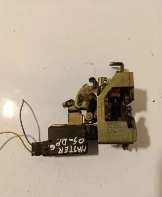 Renault Master II Rear door lock 352464 352465 352722