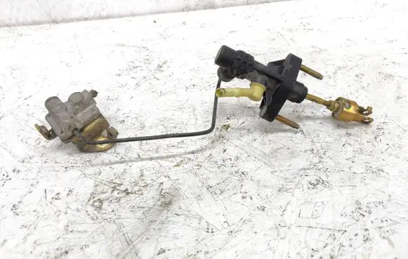Toyota Yaris Clutch slave cylinder 