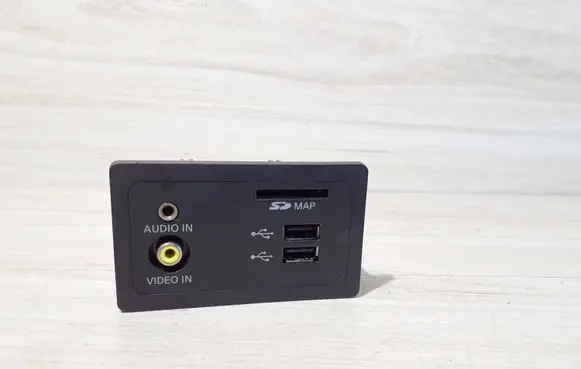 Infiniti Q50 USB socket connector 284H34GA0A