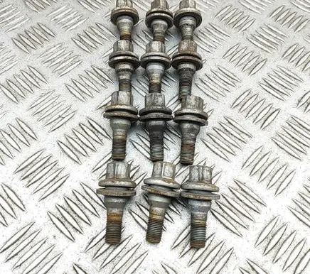 Peugeot 2008 I Nuts/bolts 540567