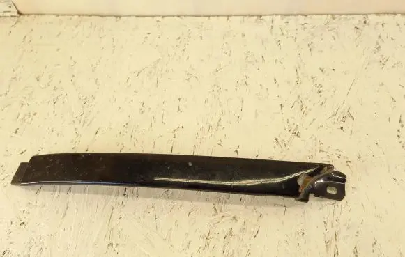Under headlight/headlamp trim