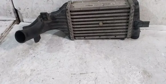 Opel Zafira A Intercooler radiator 24406701