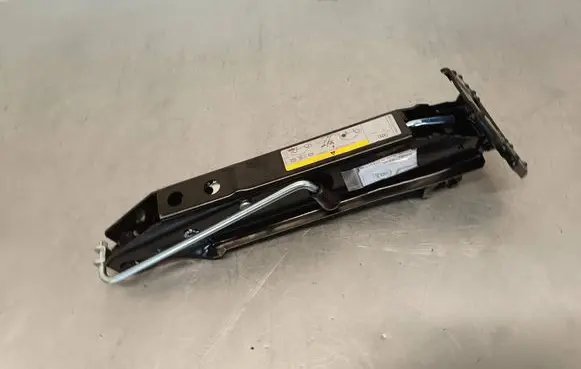 Audi Q5 SQ5 8R Lift Jack 8R0011031K
