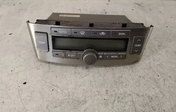 Toyota Avensis T250 Climate control unit 5590205050H 6F17052