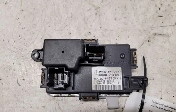 Mercedes-Benz E W212 Heater blower motor/fan resistor A2128702110