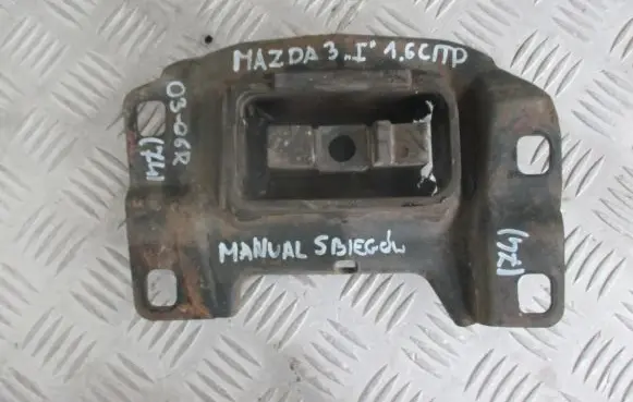 Mazda 3 I Gearbox mounting bracket