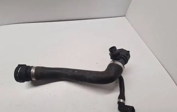 BMW 1 E82 E88 Engine coolant pipe/hose 7796869