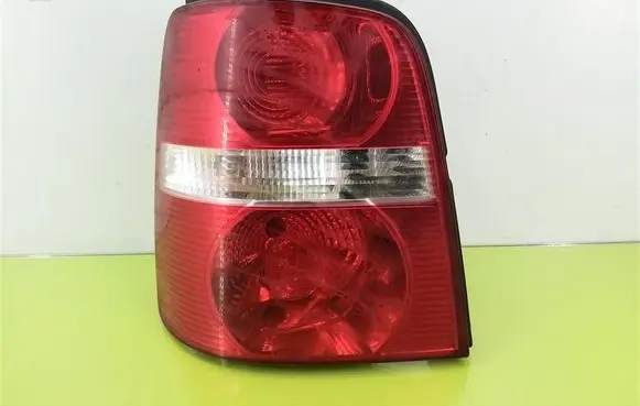 Volkswagen Touran I Rear/tail lights 04292010