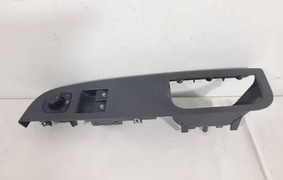 Volkswagen Golf V Electric window control switch 1K3868049