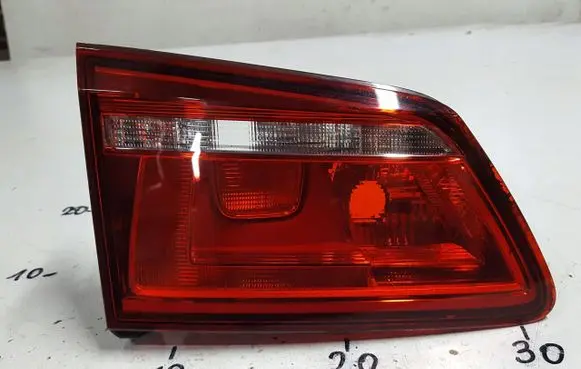 Volkswagen Golf Sportsvan Tailgate rear/tail lights 510945093H