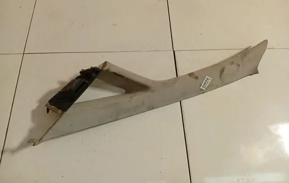 (C) pillar trim