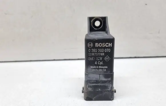 Nissan X-Trail T32 Glow plug pre-heat relay 0281003070