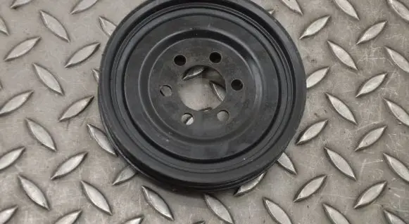 BMW X3 F25 Crankshaft pulley 7624102