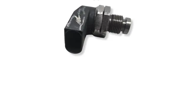 BMW 5 E60 E61 Fuel pressure sensor 0281002497 080416001097