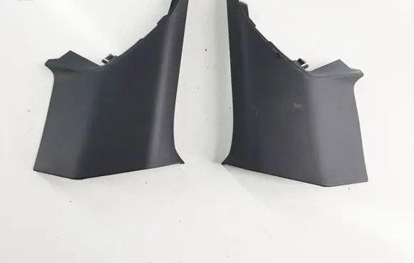 Audi Q4 Sportback e-tron (B) pillar trim (top)