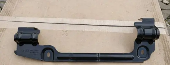 Audi A6 S6 C8 4K Fender mounting bracket 4K0821167