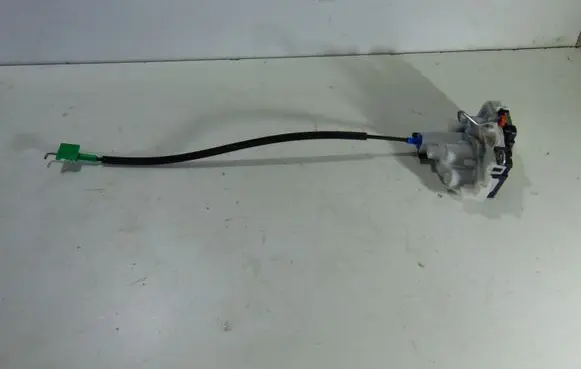 Peugeot Bipper Front door lock