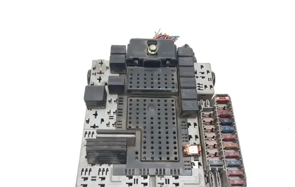 Volvo XC70 Fuse module 8645410