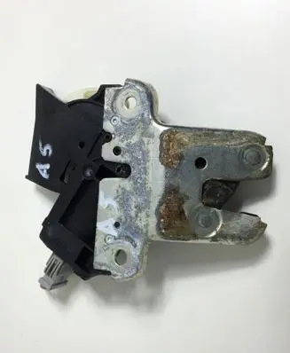 Audi A5 8T 8F Tailgate/trunk/boot lock/catch/latch 4F5827505D