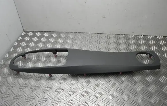 Toyota Yaris Dashboard center trim panel 554700D040 T9384