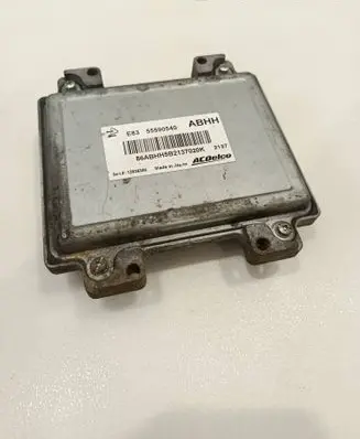 Opel Meriva B Engine control unit/module 55590540 12636386 86ABHH5B2137020K