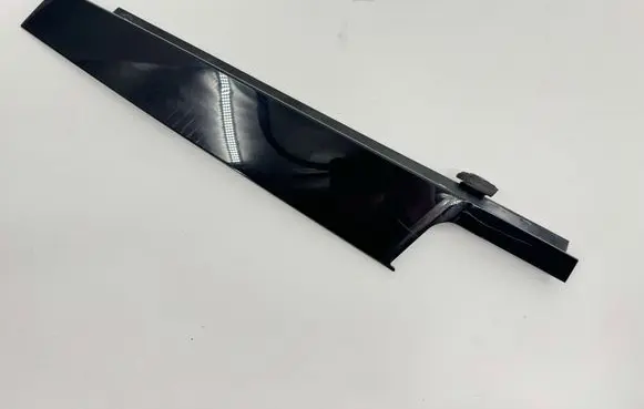 BMW 1 F20 F21 Front door glass trim molding 7276962
