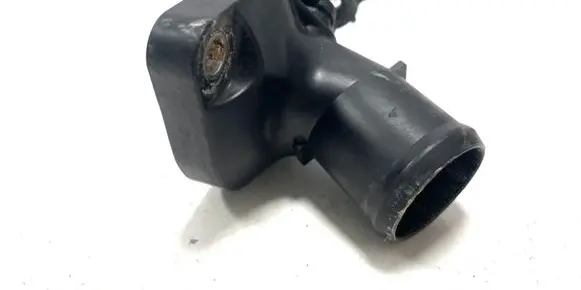 Nissan Juke I F15 Thermostat housing 