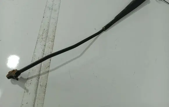 Peugeot 406 Front wiper blade arm 
