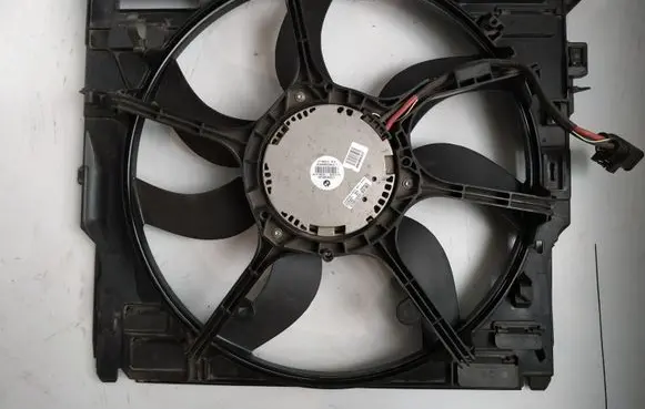 BMW 5 F10 F11 Air conditioning (A/C) fan (condenser) 77260135 178990
