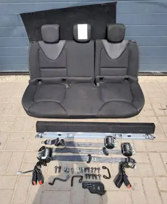 Renault Clio IV Second row seats 