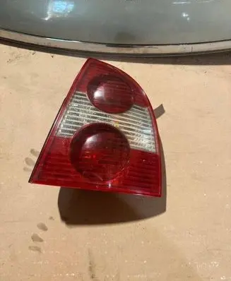 Volkswagen PASSAT B5.5 Rear/tail lights 284002