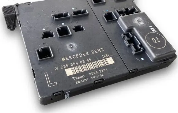 Mercedes-Benz SL R230 Central body control module A2309000600