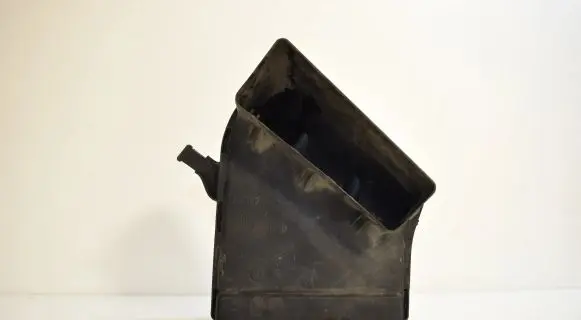 Audi A4 S4 B7 8E 8H Air intake duct part 8E0129617D