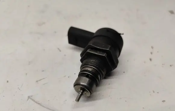 Fuel main line pipe