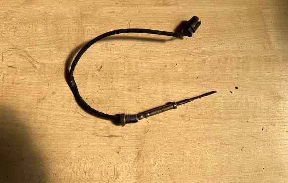 BMW 4 F32 F33 Exhaust gas temperature sensor 8570234