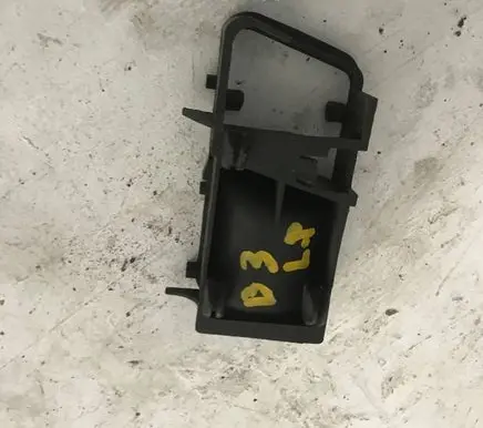 Volkswagen PASSAT B3 Front door handle cover 