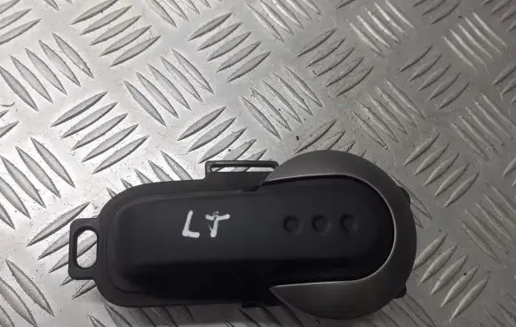 Nissan Note (E11) Rear door interior handle 5010800006