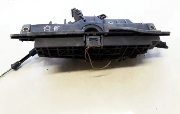 Audi A6 S6 C5 4B Central locking motor 4B0827565H 8D9827565H