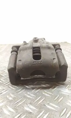 Nissan Note (E11) Front brake caliper