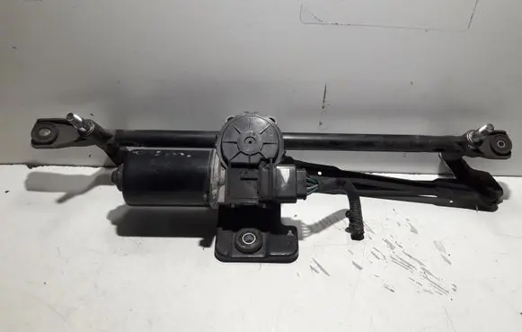 KIA Sportage Front wiper linkage and motor